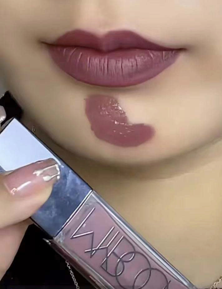 1 color,lipgloss