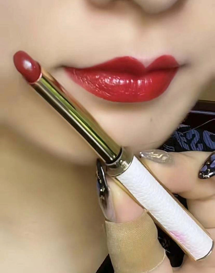 1,pen lipstick