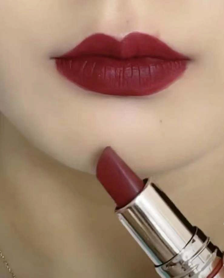 1 color,lipstick