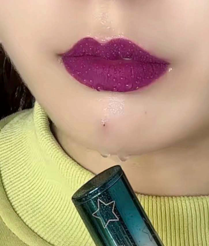 1 color,lipstick