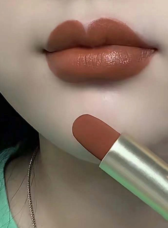 1 color,lipstick