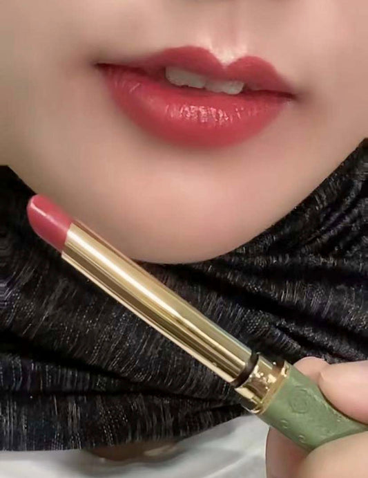 1,pen lipstick