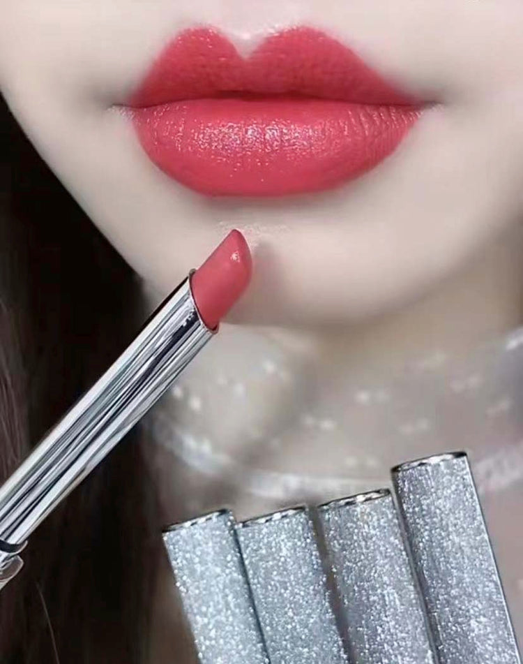 1,pen lipstick