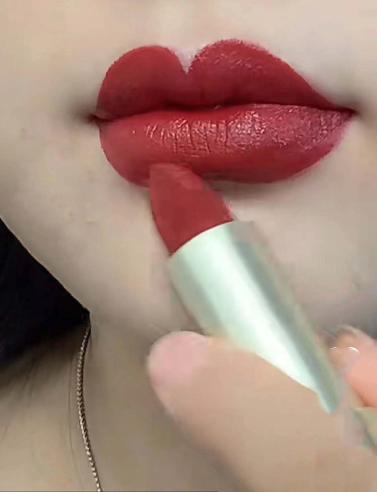 1 color,lipstick