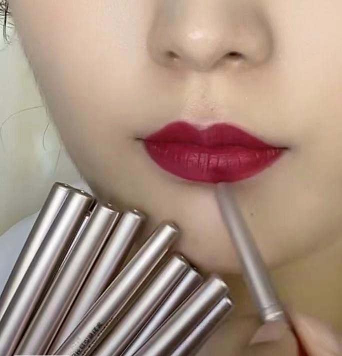 1 color,lipliner