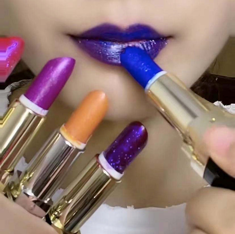 blue lipstick