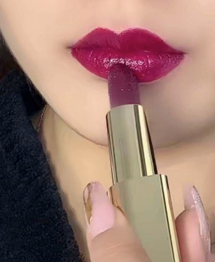 1 color,lipstick