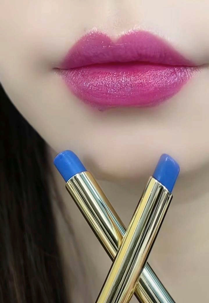 1 color,blue lipstick