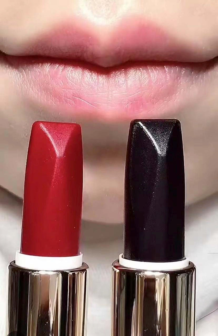 one  lipstick with 5 colors