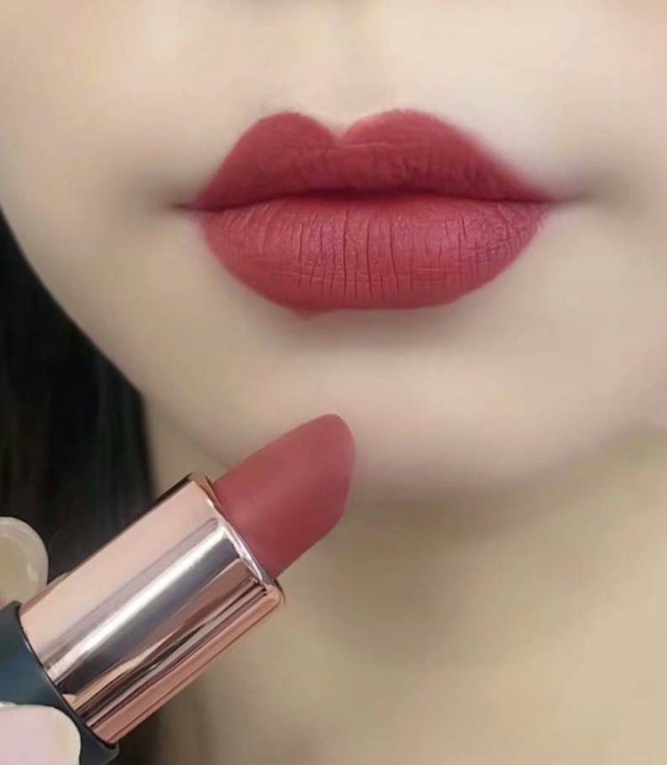 1 color,lipstick