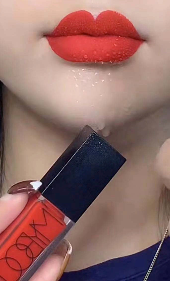 1 color,lipgloss
