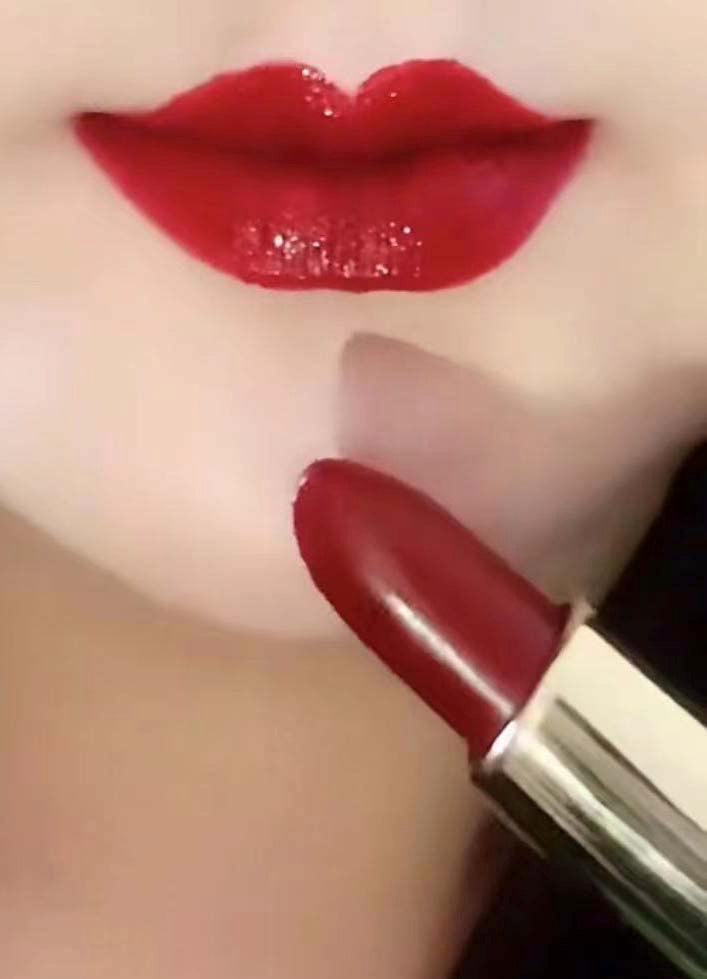 1 color,lipstick