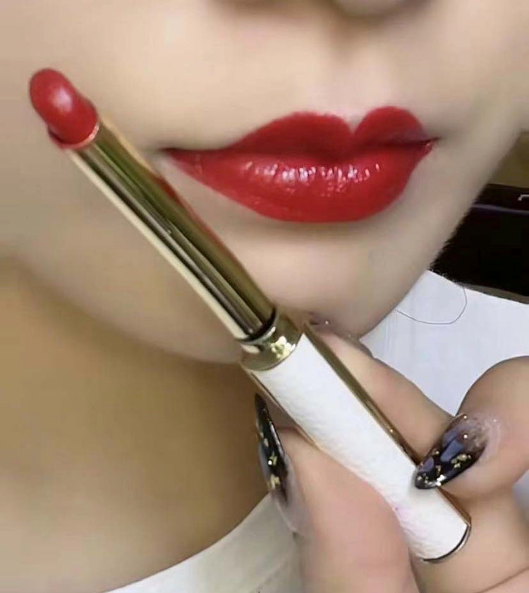 1,pen lipstick