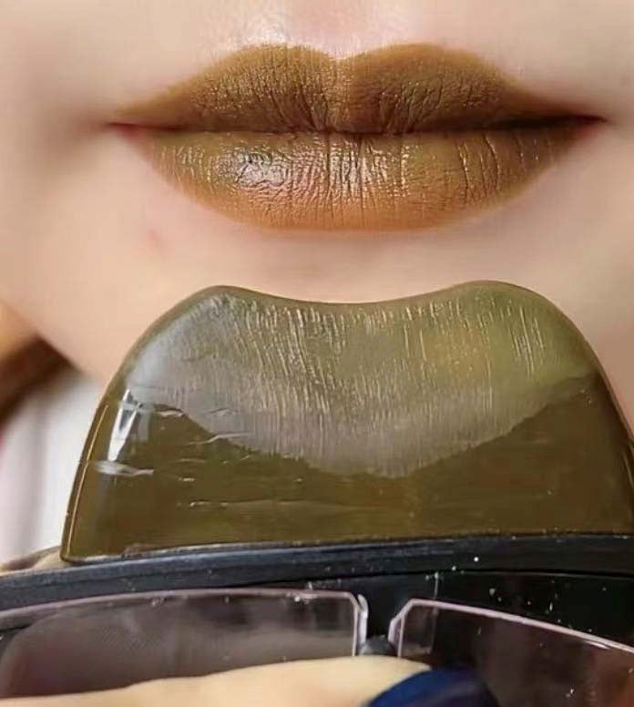 2,,lazy lipstick