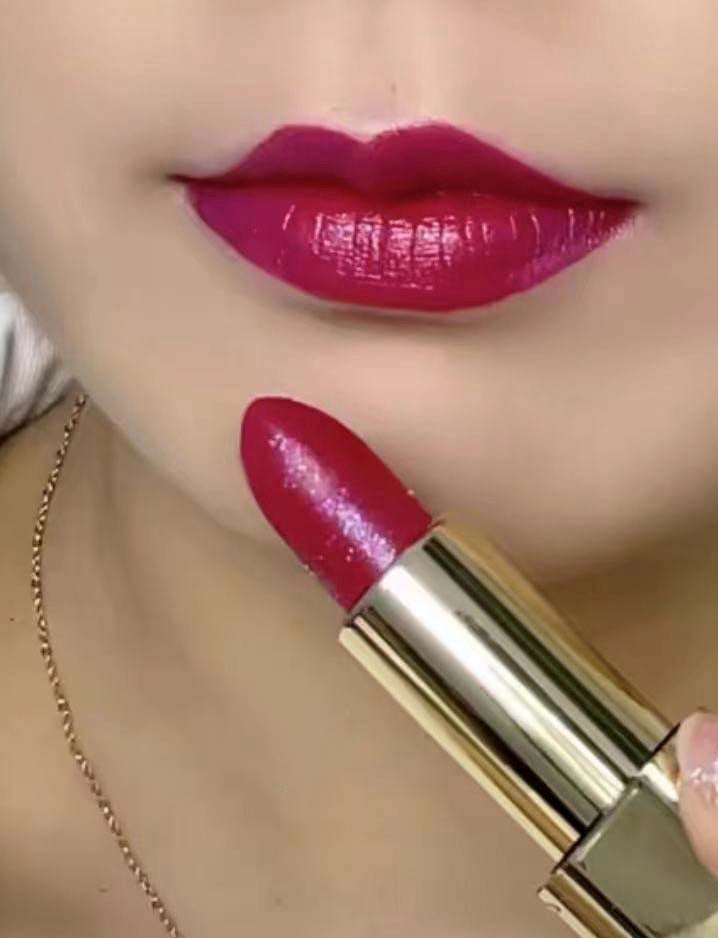 1 color,lipstick