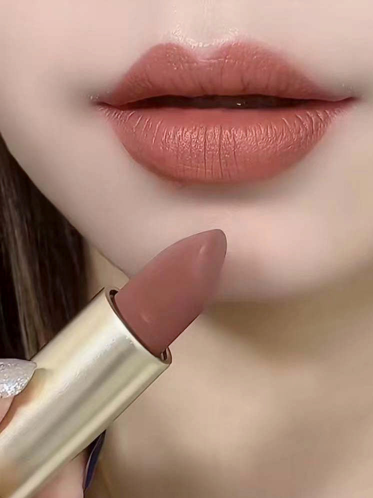 1 color,lipstick