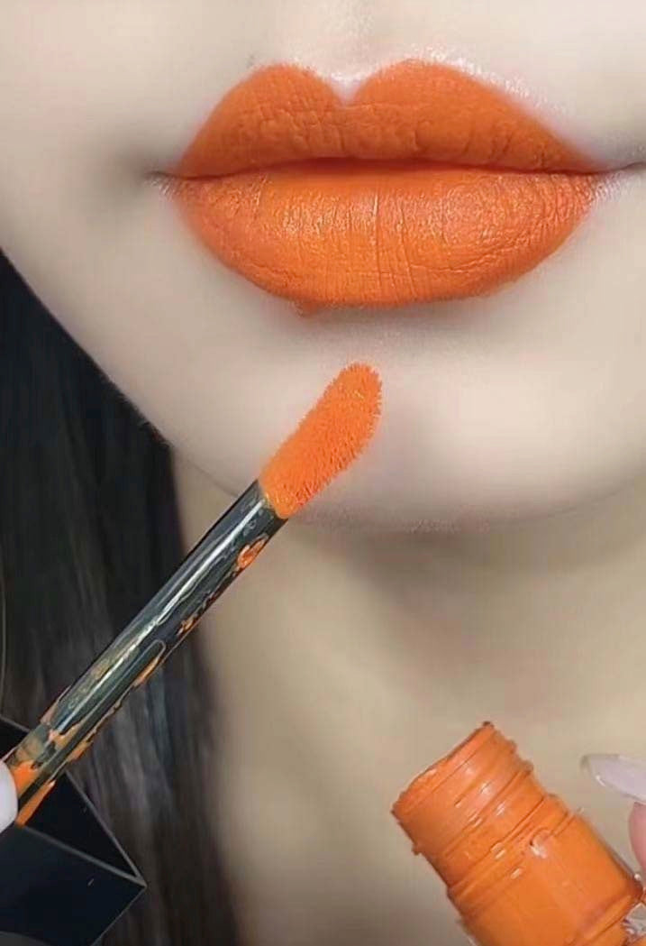 1 color,lipgloss