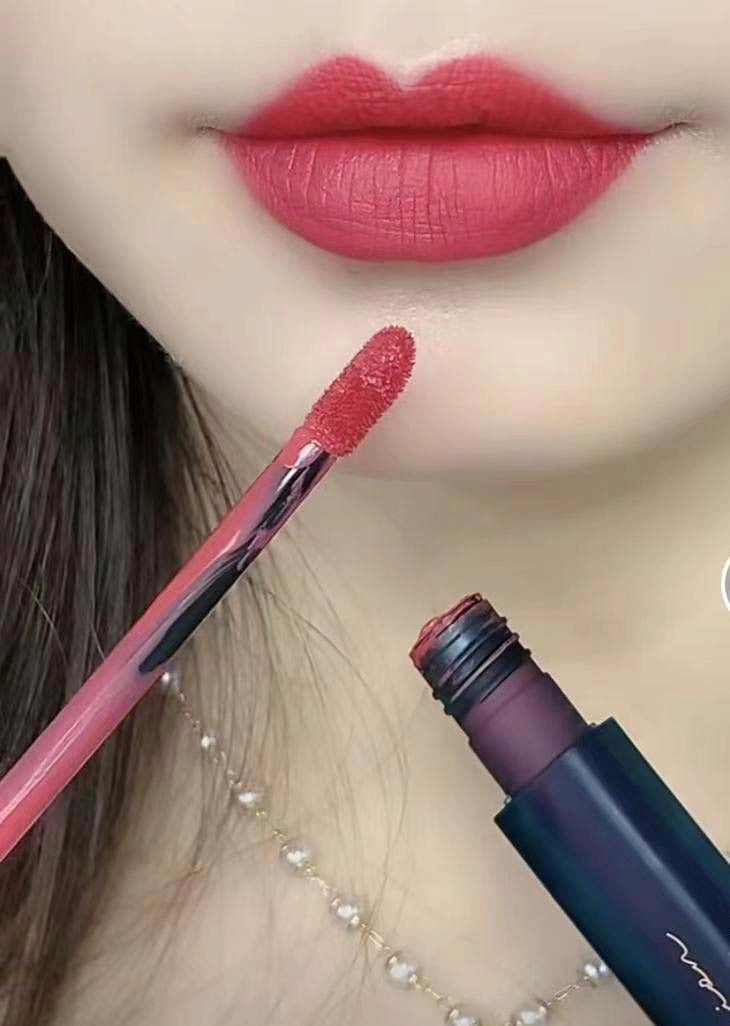 1 color,lipgloss