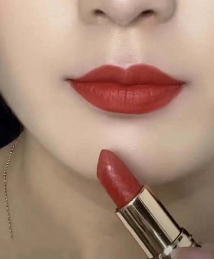 1 color lipstick