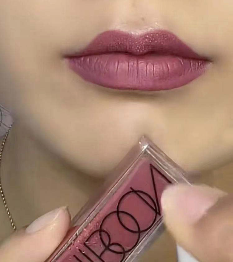 1 color,lipgloss