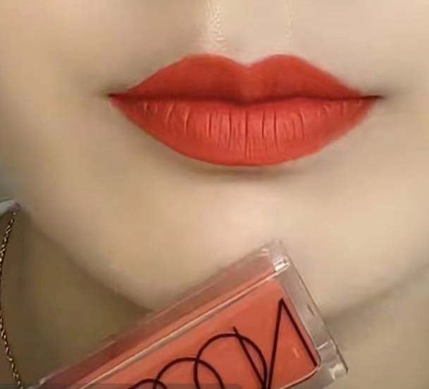 1 color,lipgloss