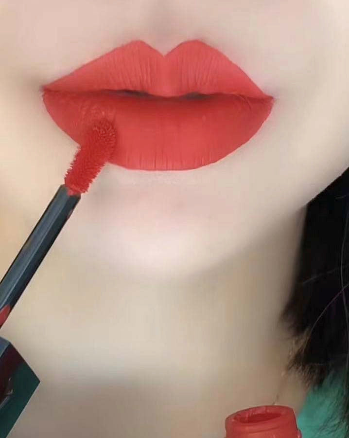 1 color,lipgloss