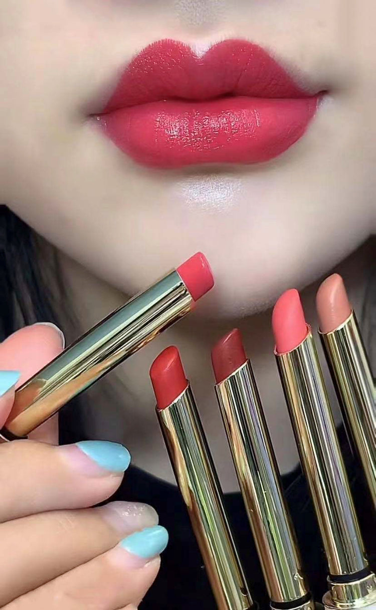 1,pen lipstick