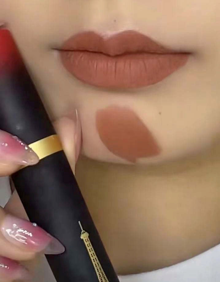 1 color,bl lipgloss
