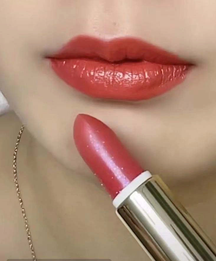 1 color,lipstick