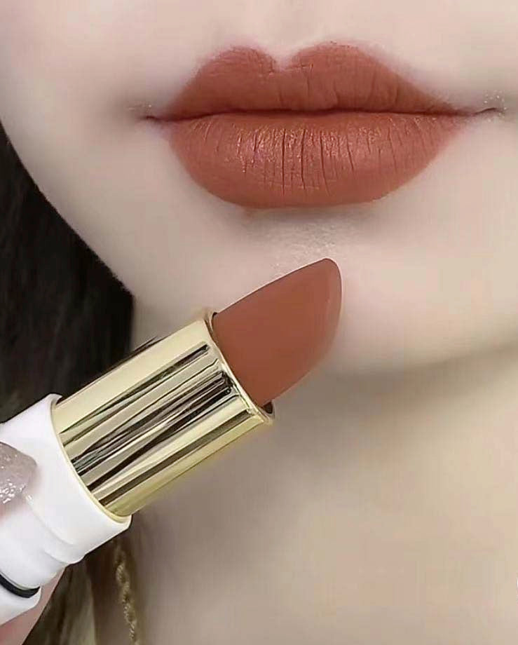 1 color,lipstick
