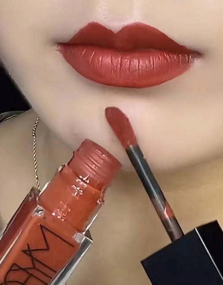 1 color,lipgloss