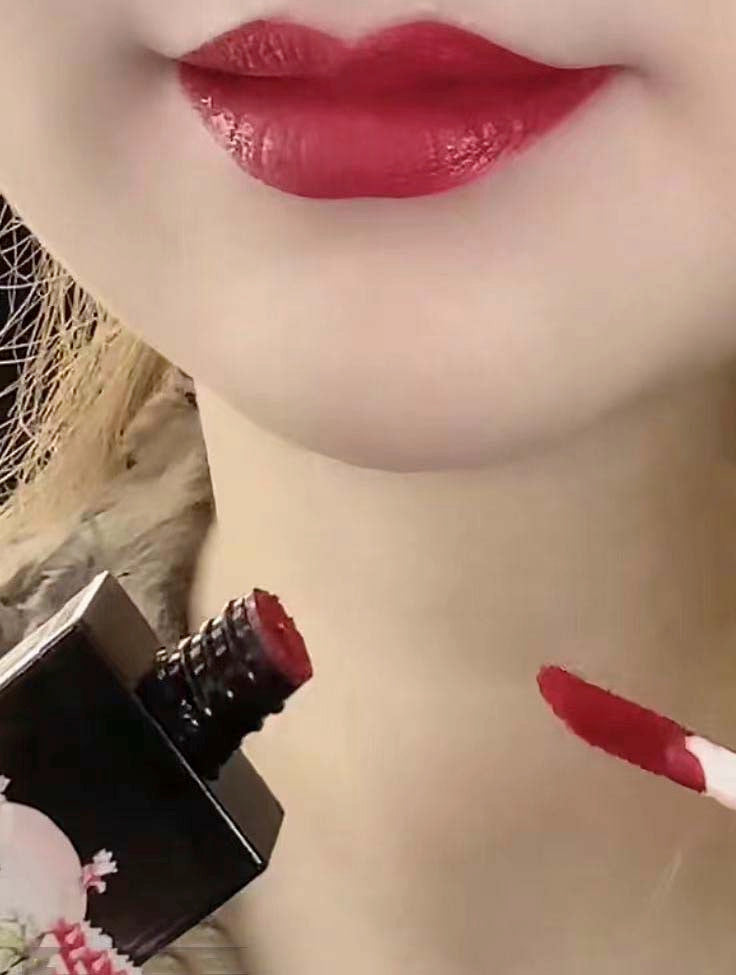 3,lucky color lipgloss
