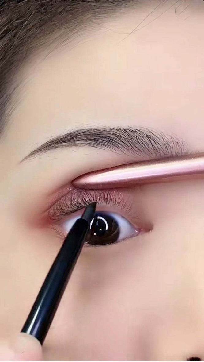 Eyeliner glue pen, Not easy to stain, waterproof for a long time |Flowery concubine
