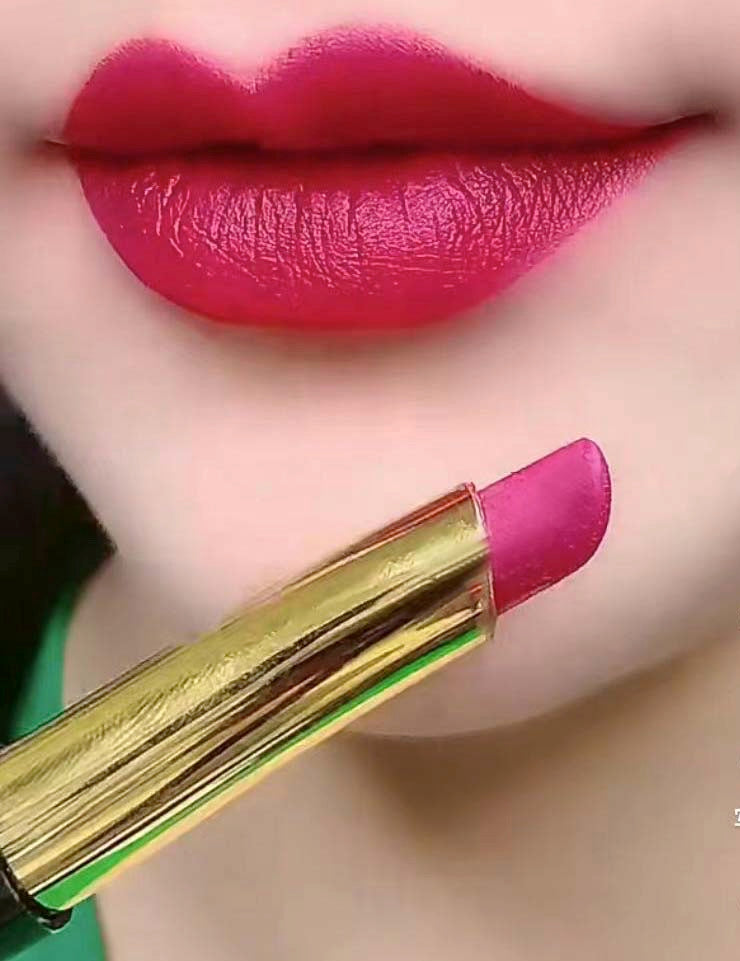 pen lipstick