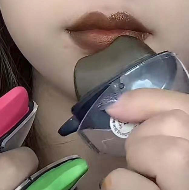 1 color , lazy lipstick