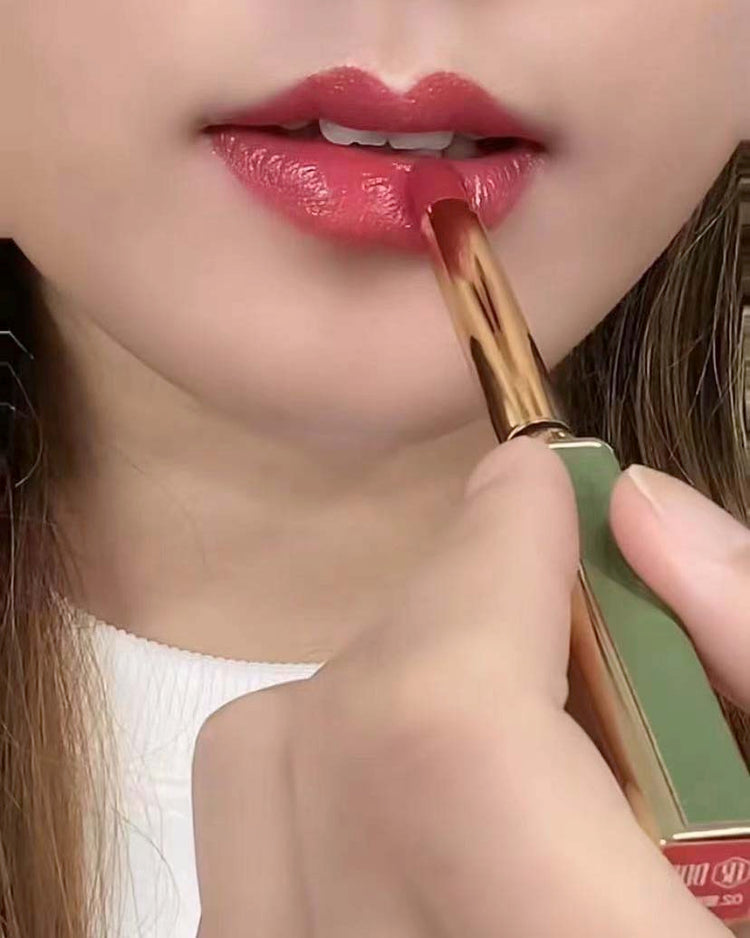 1,pen lipstick